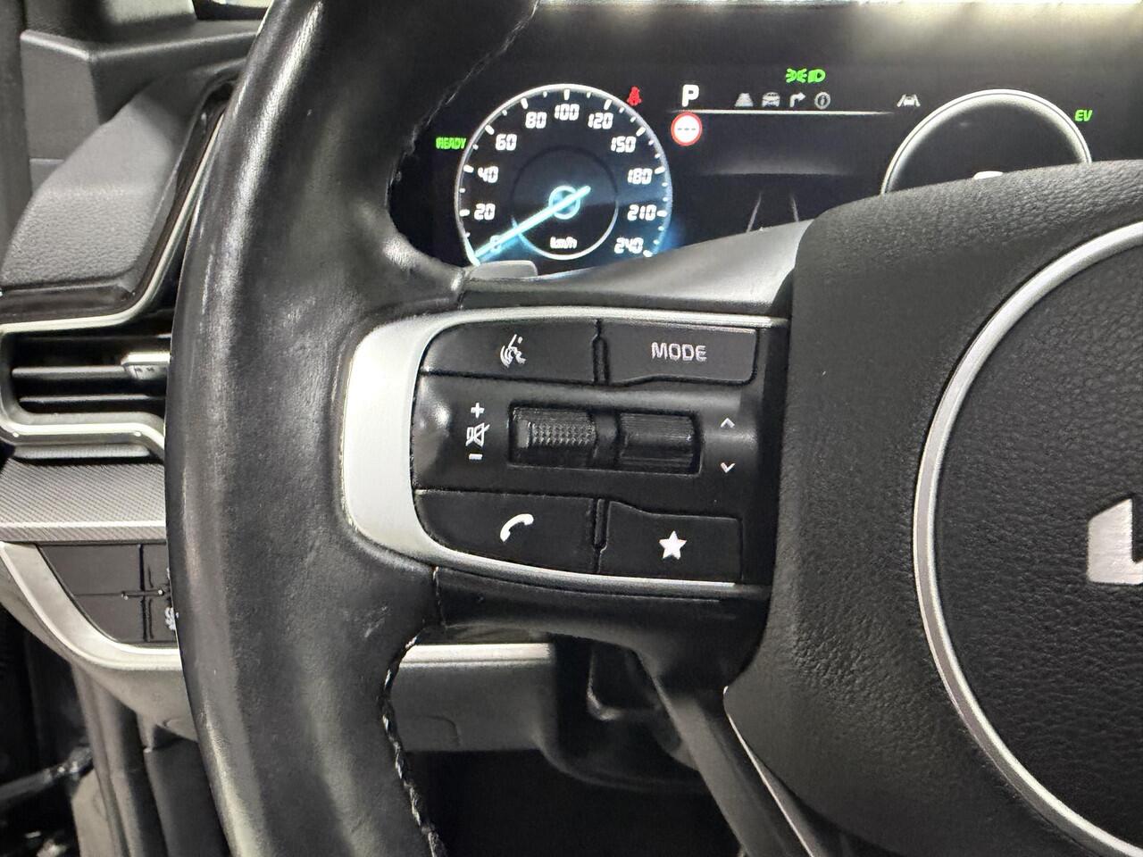 KIA SPORTAGE 1.6 T-GDi Hybrid GT-Line Schuif kantel dak, Apple Carplay/Android Auto, Navigatie, Camera.