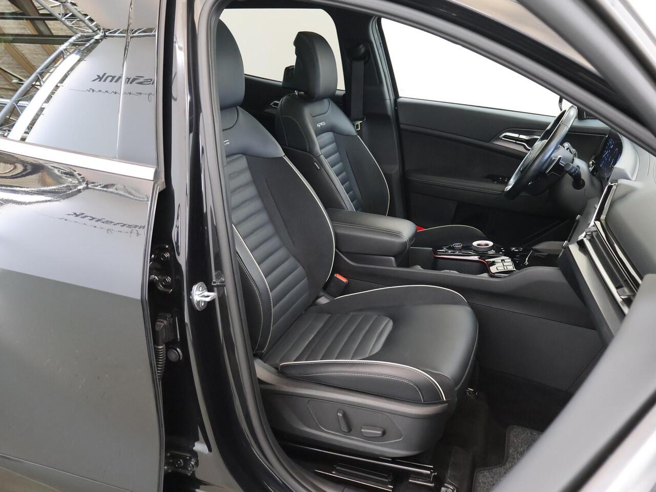 KIA SPORTAGE 1.6 T-GDi Plug-in Hybrid AWD GT-PlusLine | Panoramadak | Harman/Kardon | Parkeercamera | Stoelverwarming/verkoeling | Keyless Go | Navigatie |