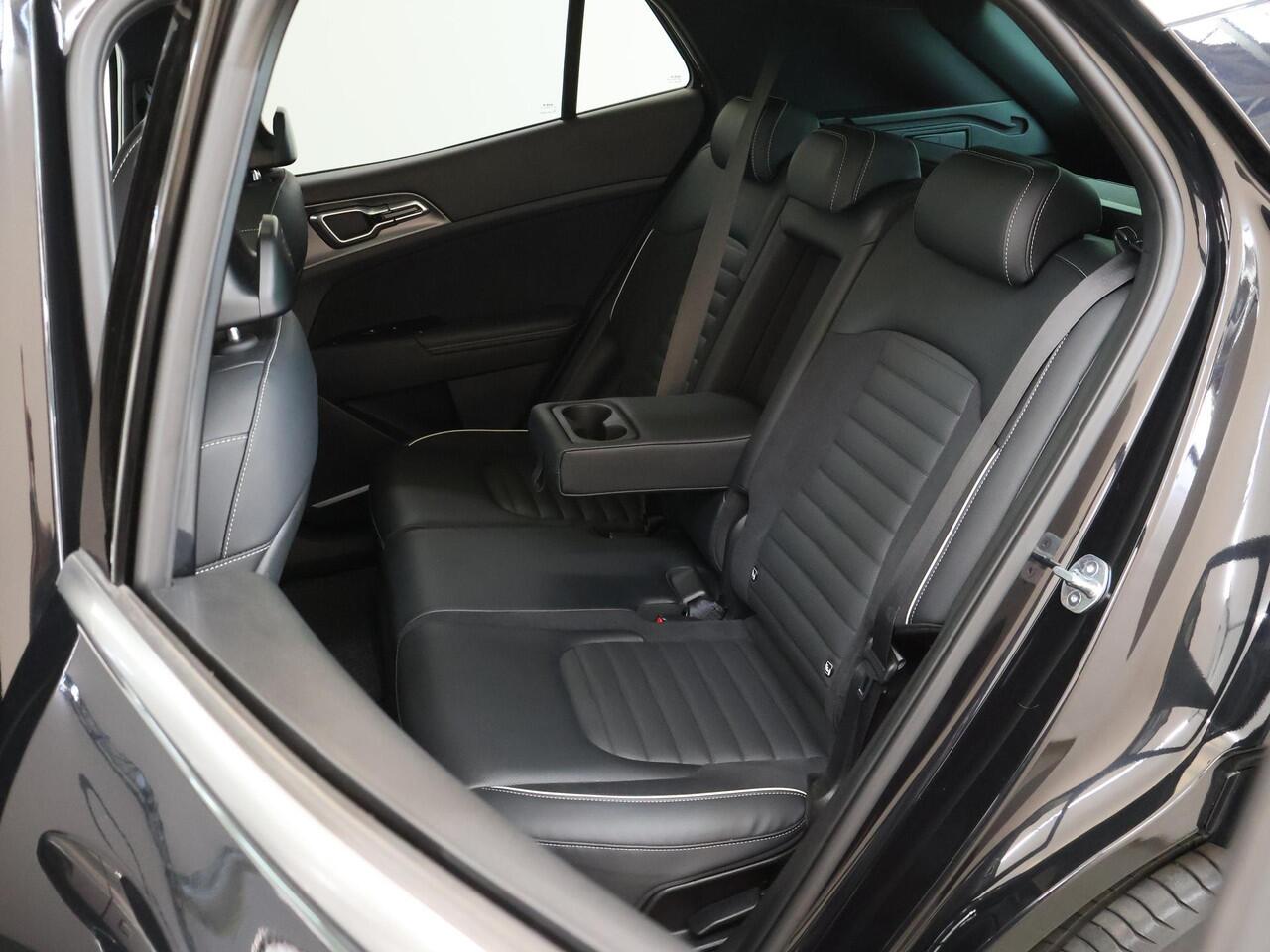 KIA SPORTAGE 1.6 T-GDi Plug-in Hybrid AWD GT-PlusLine | Panoramadak | Harman/Kardon | Parkeercamera | Stoelverwarming/verkoeling | Keyless Go | Navigatie |