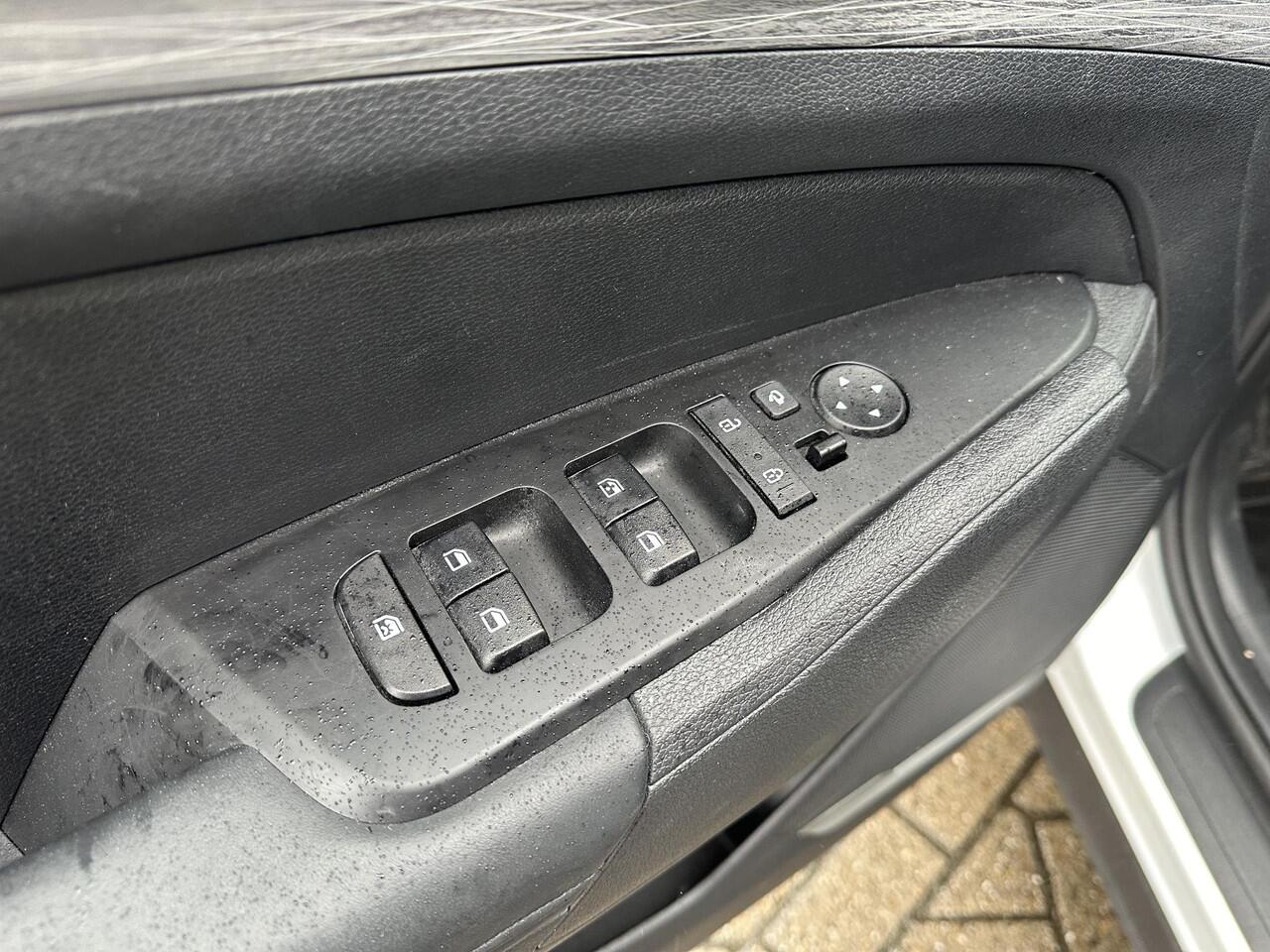 KIA SPORTAGE 1.6 T-GDi MHEV DynamicLine Trekhaak, slechts 24839 KM, 1650 kg trekgewicht ideale caravantrekker!