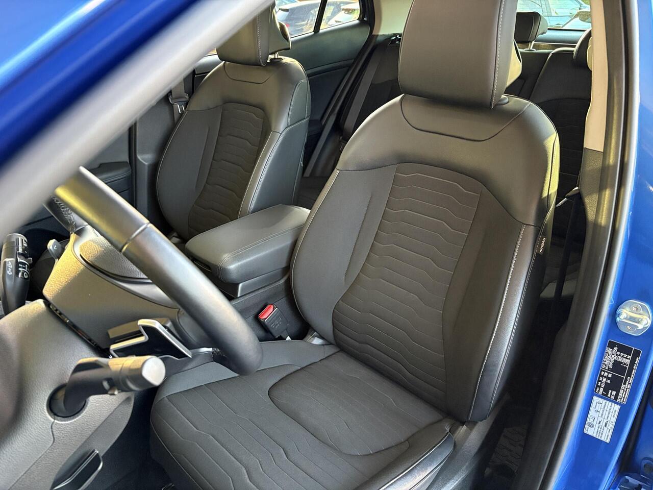 KIA SPORTAGE 1.6 T-GDi Hybrid DynamicPlusLine | Panoramadak | Stoelverwarming | Navigatiesysteem | Adaptive cruise control