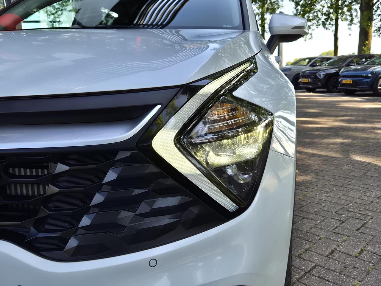 KIA SPORTAGE 1.6 T-GDi Plug-in Hybrid AWD | PDC + Camera | ECC | LM velgen | Navigatie