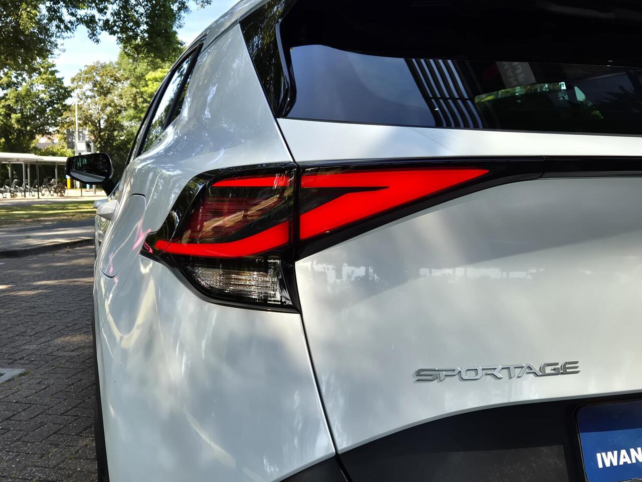 KIA SPORTAGE 1.6 T-GDi Plug-in Hybrid AWD | PDC + Camera | ECC | LM velgen | Navigatie