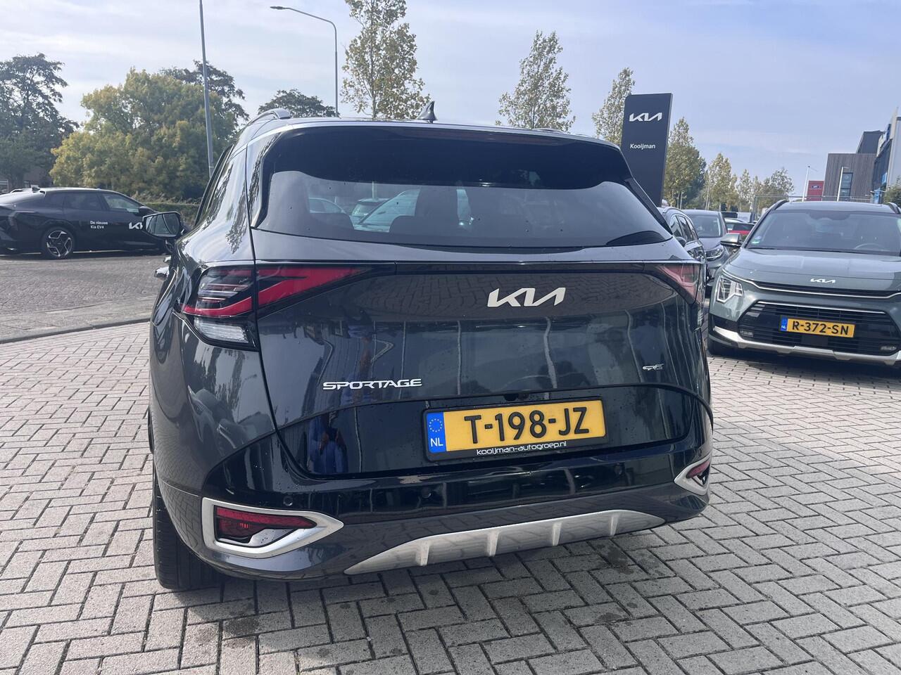 KIA SPORTAGE 1.6 T-GDi Hybrid GT-Line Schuifdak|Lmv|Stoelverwarming|Nieuw geleverd!! Dealer onderhouden!!