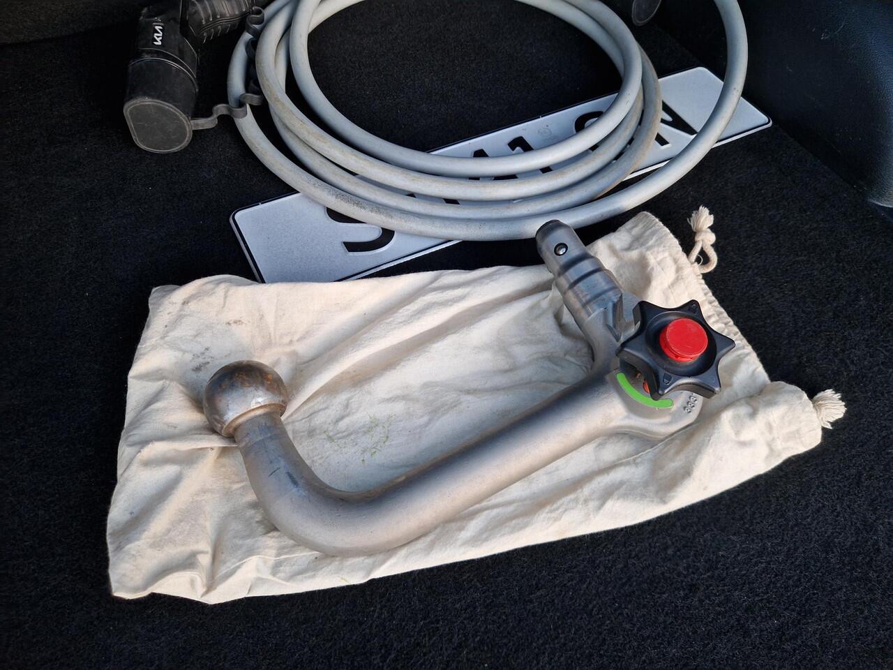 KIA SPORTAGE 1.6 T-GDi Plug-in Hybrid AWD DynamicLine