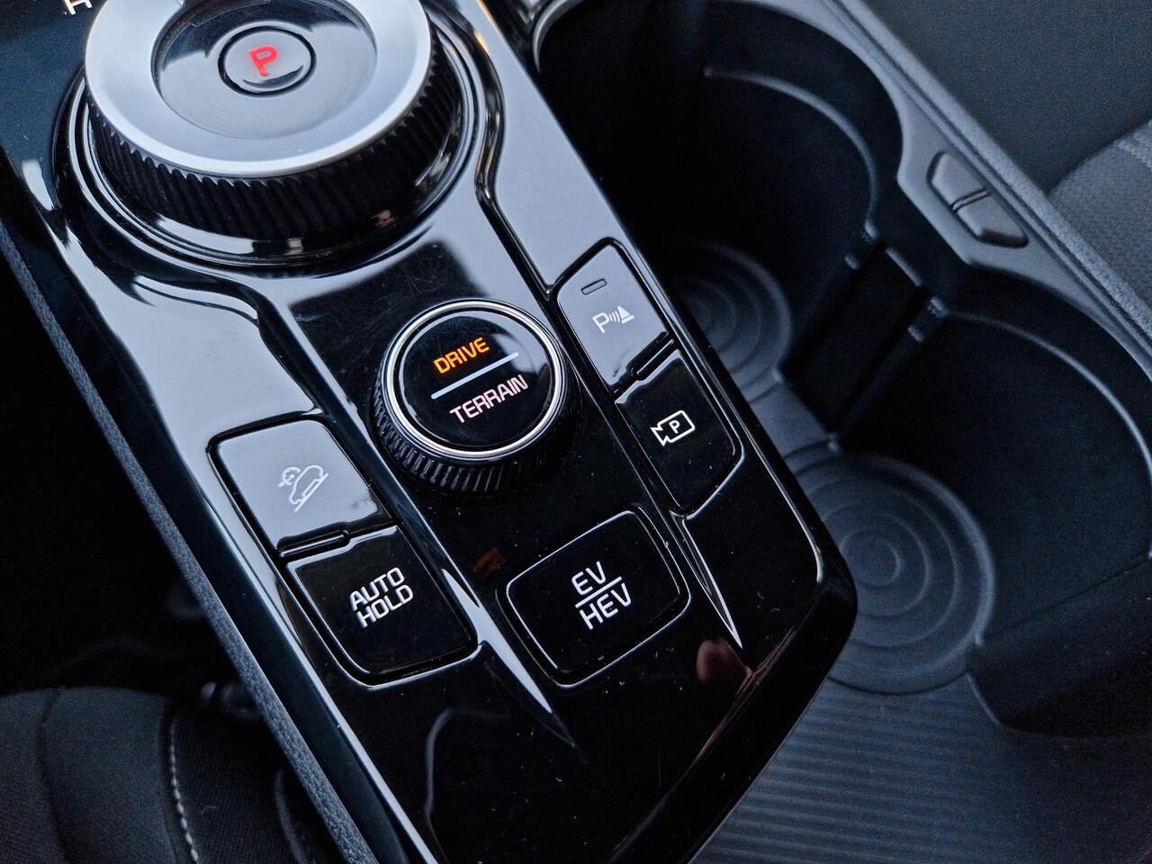 KIA SPORTAGE 1.6 T-GDi Plug-in Hybrid AWD DynamicLine