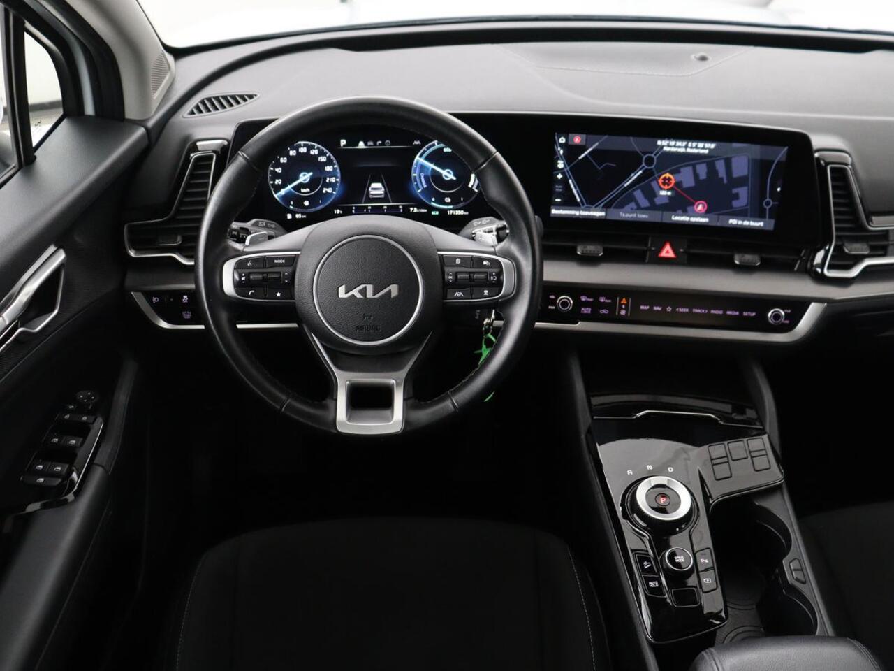 KIA SPORTAGE 1.6 T-GDi Hybrid DynamicLine | Trekhaak | Adaptive cruise | Camera | Carplay | Navigatie | Digital Cockpit | Full LED