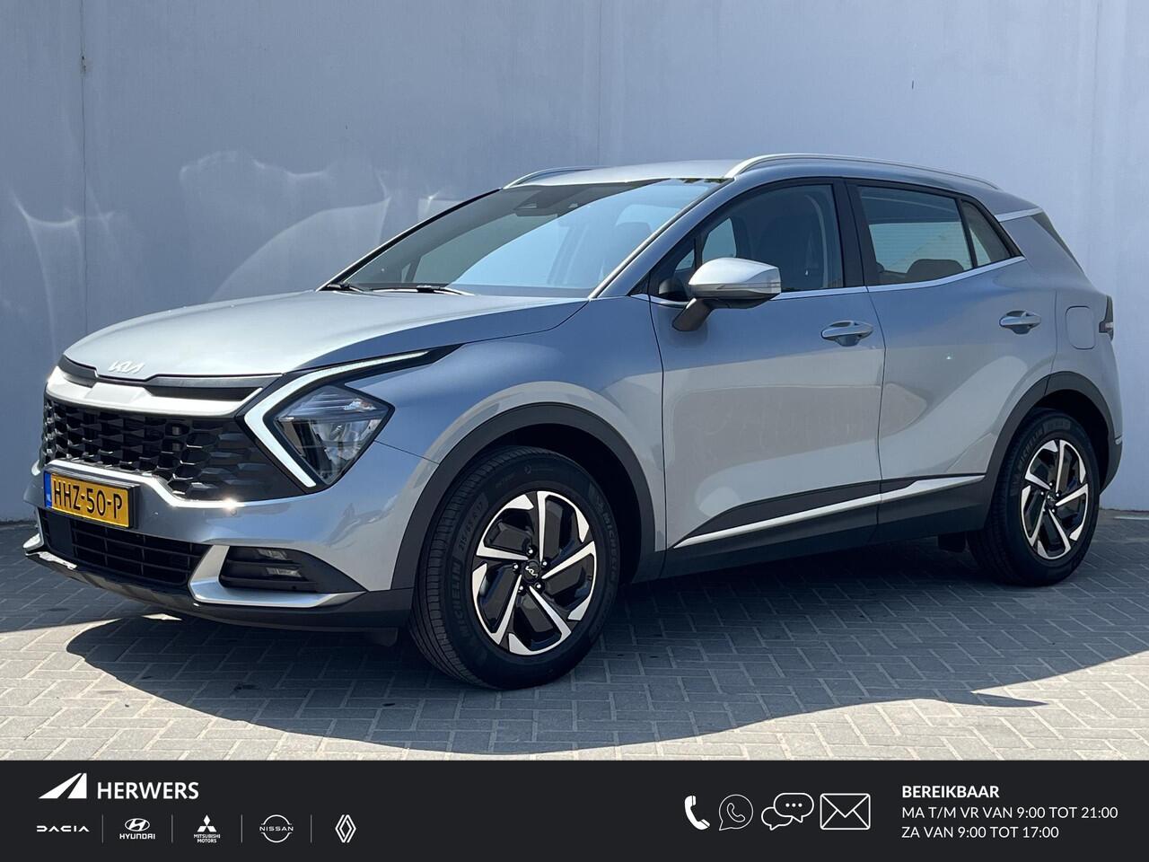 KIA SPORTAGE 1.6 T-GDi 230 pk Hybrid DynamicLine Automaat / 5 jaar fabrieksgarantie / Trekgewicht 1.650 kg / Achteruitrijcamera / Adaptieve Cruise Control / Apple Carplay & Android Auto / Parkeersensoren voor en achter / Navigatie full map / Climate Control / Lane As