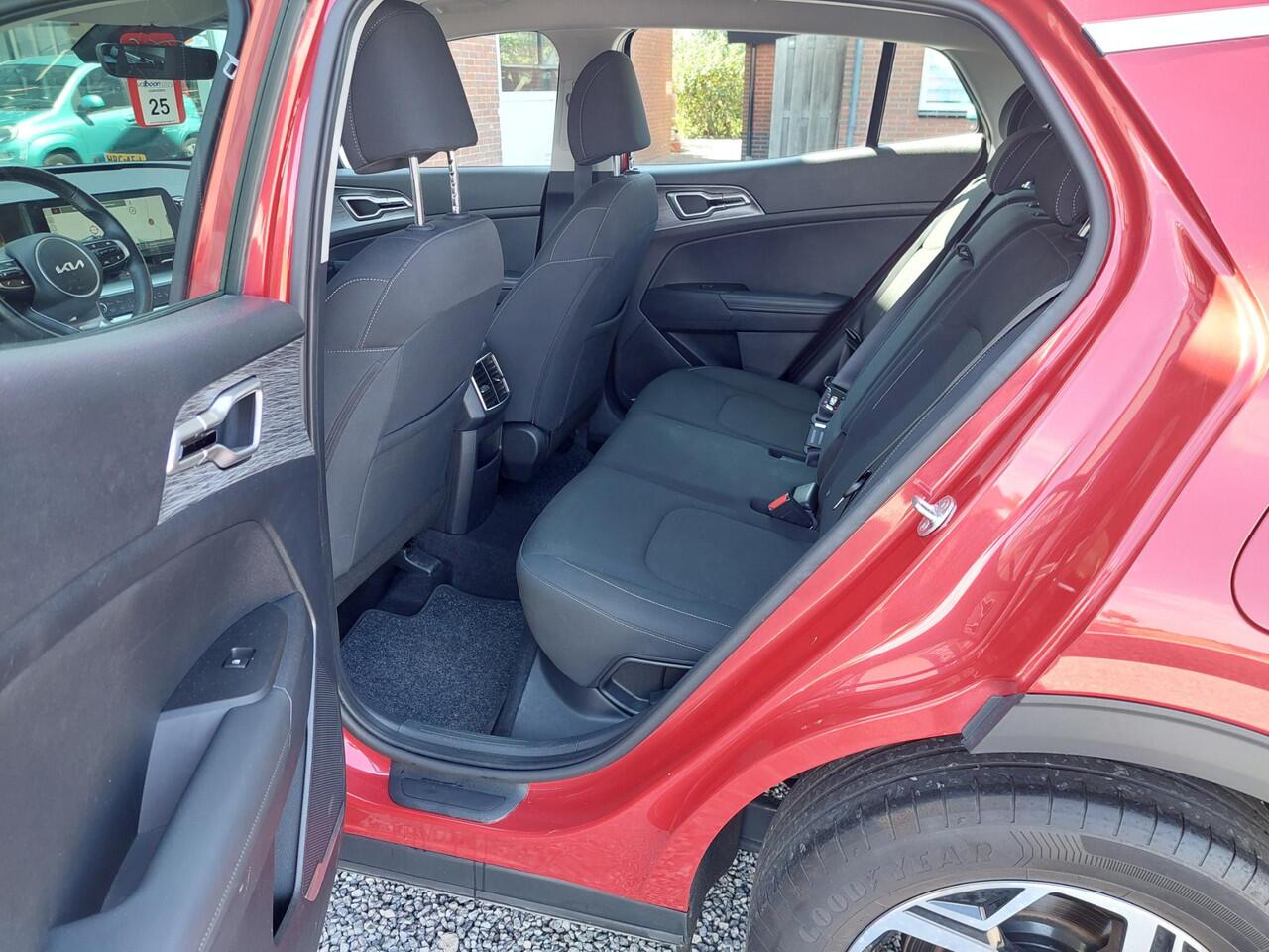 KIA SPORTAGE 1.6 T-GDi MHEV DynamicLine AUTOMAAAT | PDC V+A | NAVI | rijklaarprijs !!