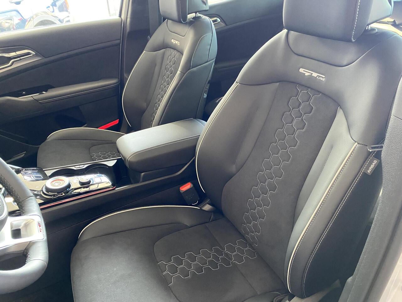 KIA SPORTAGE 1.6 T-GDi Hybrid GT-Line 1e eigenaar, BTW auto, Panoramadak, Stoel&Stuurverwarming, Elektrischverstelbare stoelen, Dodehoekdetectie|