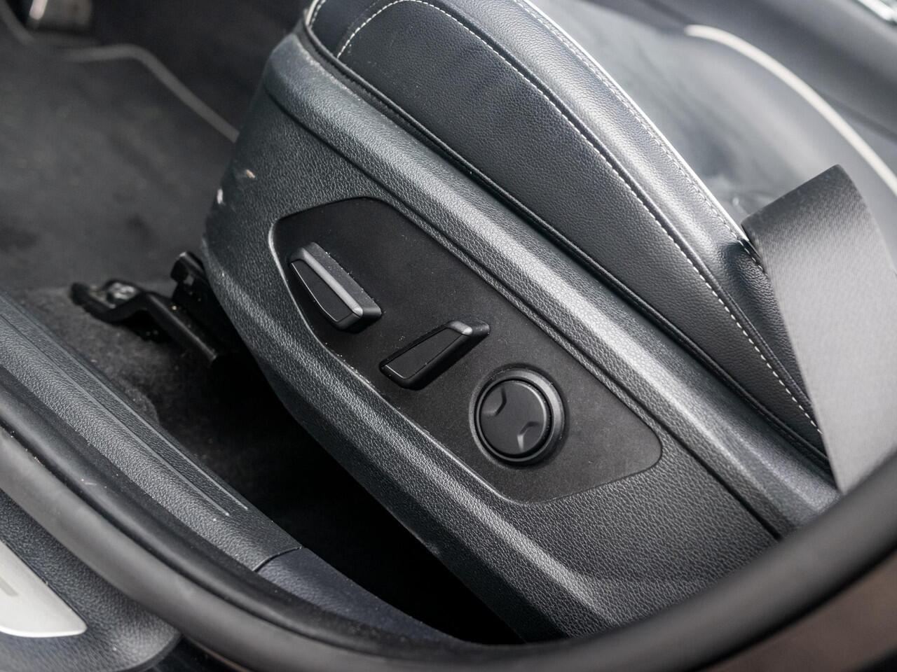 KIA SPORTAGE 1.6 T-GDi Hybrid GT-Line l Navigatie l Apple carplay en Android auto l Stoel en Stuurwiel verwarming l Elektrisch Schuifkantel dak l