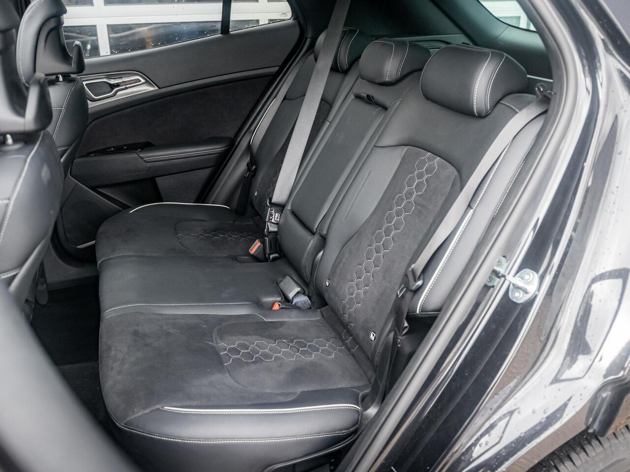 KIA SPORTAGE 1.6 T-GDi Hybrid GT-Line l Navigatie l Apple carplay en Android auto l Stoel en Stuurwiel verwarming l Elektrisch Schuifkantel dak l