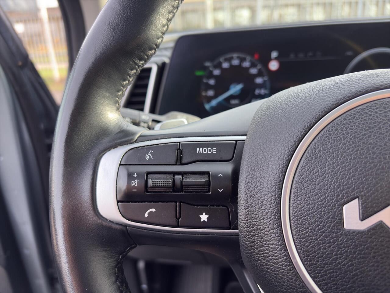 KIA SPORTAGE 1.6 T-GDi Plug-in Hybrid AWD DynamicPlusLine | Pano | Stoel- en Stuurverwarming | Elektr. Bestuurdersstoel | LED | 19-Inch LMV |