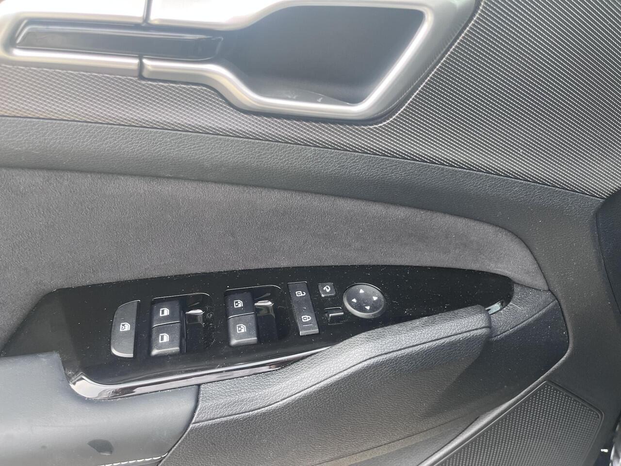 KIA SPORTAGE 1.6 T-GDi Plug-in Hybrid AWD GT-Line All Season banden|Nieuw geleverd!!