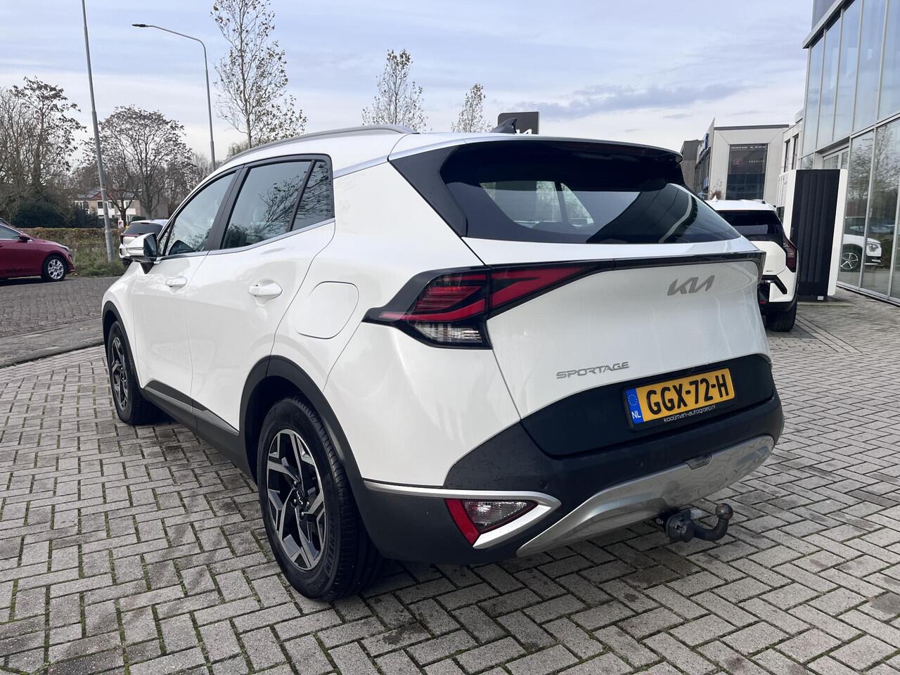 KIA SPORTAGE 1.6 T-GDi MHEV ComfortLine | Trekhaak | Achteruitrijcamera | Climate Control | 1e Eigenaar