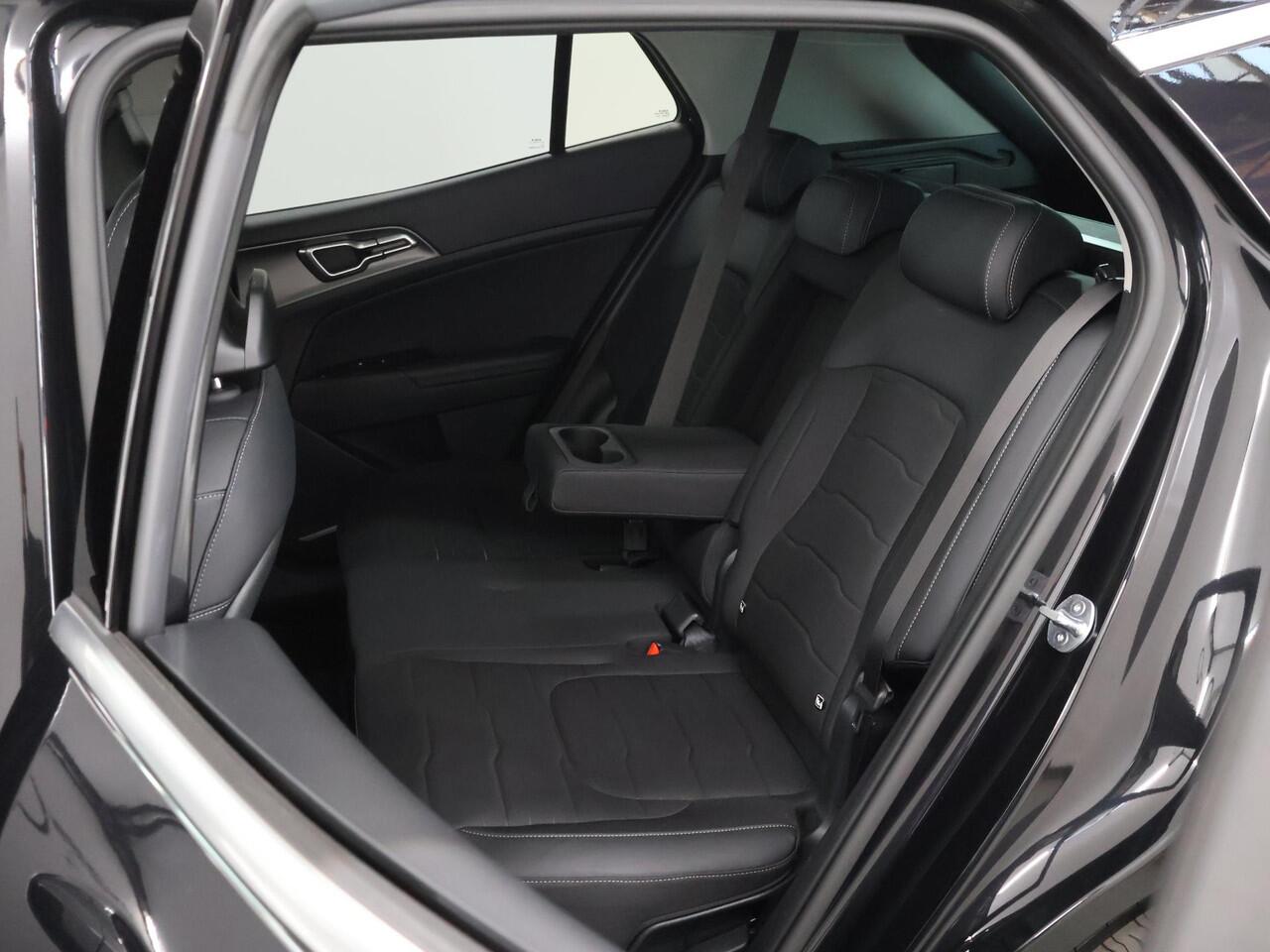 KIA SPORTAGE 1.6 T-GDi Hybrid DynamicPlusLine | Trekhaak | Schuifdak | Navigatie | Parkeercamera | Stoelverwarming | Keyless Go |