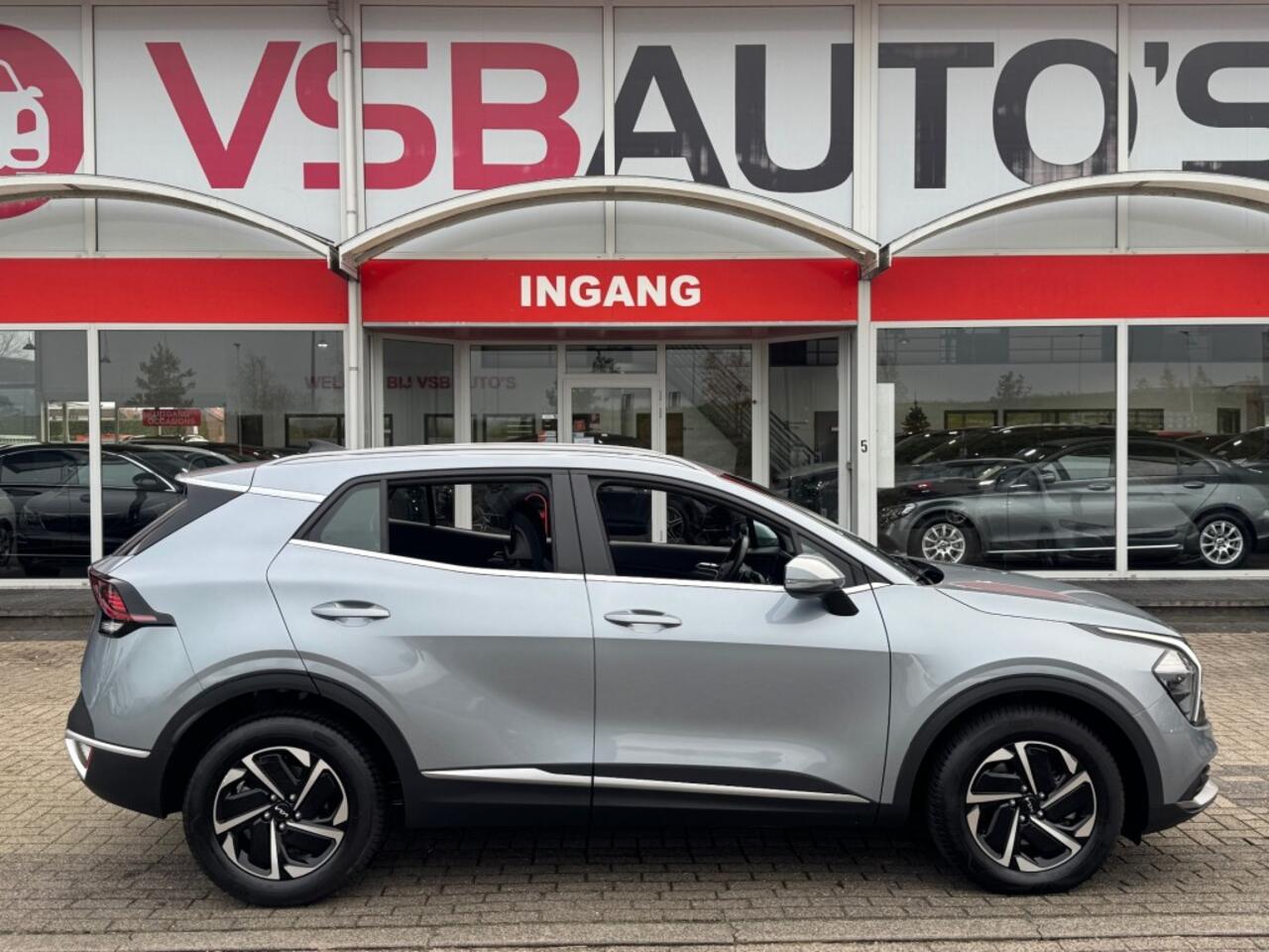 KIA SPORTAGE 1.6 T-GDI HEV 230PK AUT. NAVI CAMERA CRUISE CARPLAY