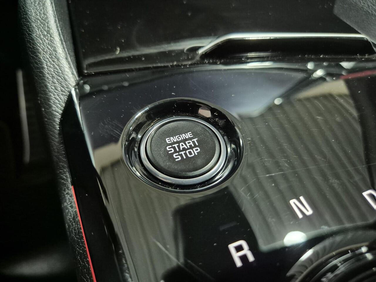 KIA SPORTAGE 1.6 T-GDi Hybrid GT-Line Apple Carplay/Android Auto, Navigatie, Camera