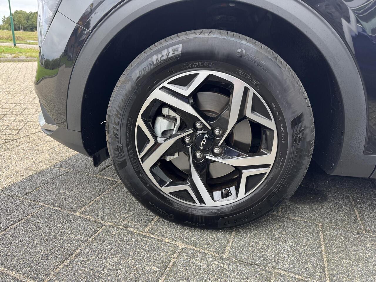 KIA SPORTAGE 1.6 T-GDi MHEV ComfortLine , Eerste eigenaar, Trekhaak, Navigatie, BTW-auto, Cruise Control, Parkeersensoren voor & achter, Enz...