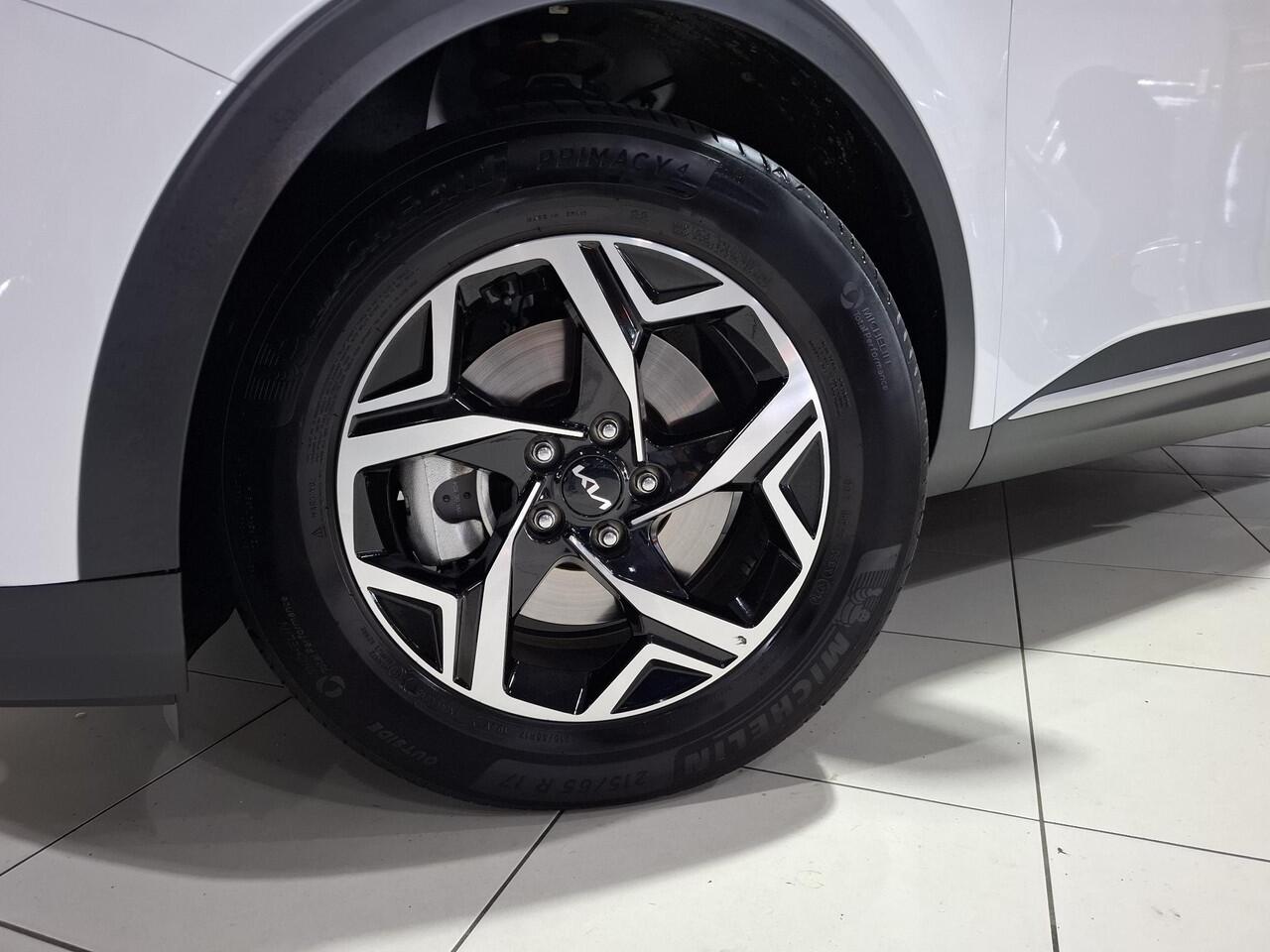 KIA SPORTAGE 1.6 T-GDi MHEV ComfortLine Incl. Trekhaak, 1.510 Trekgewicht, Apple Carplay/Android Auto, Navigatie, Camera.