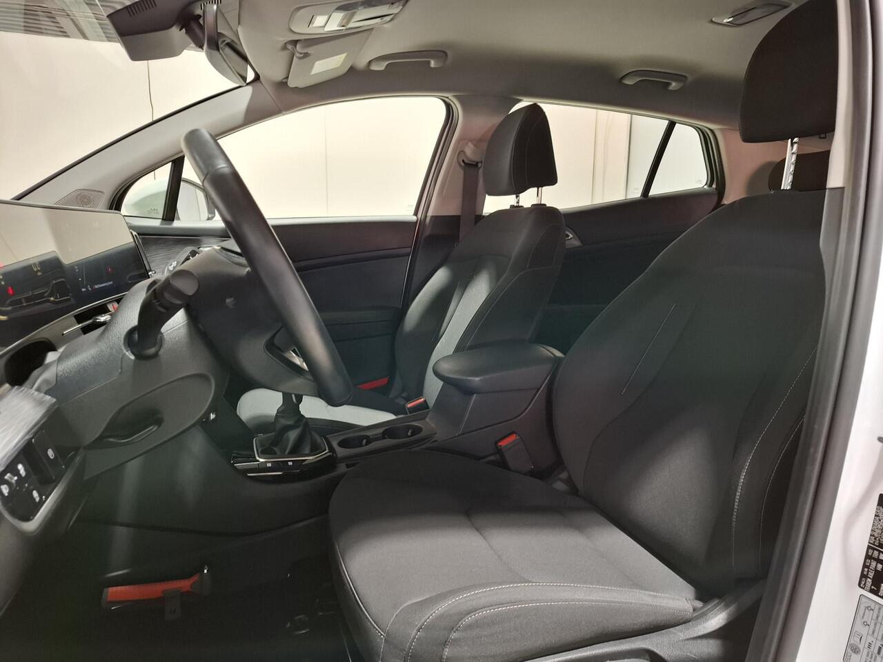 KIA SPORTAGE 1.6 T-GDi MHEV ComfortLine Incl. Trekhaak, 1.510 Trekgewicht, Apple Carplay/Android Auto, Navigatie, Camera.