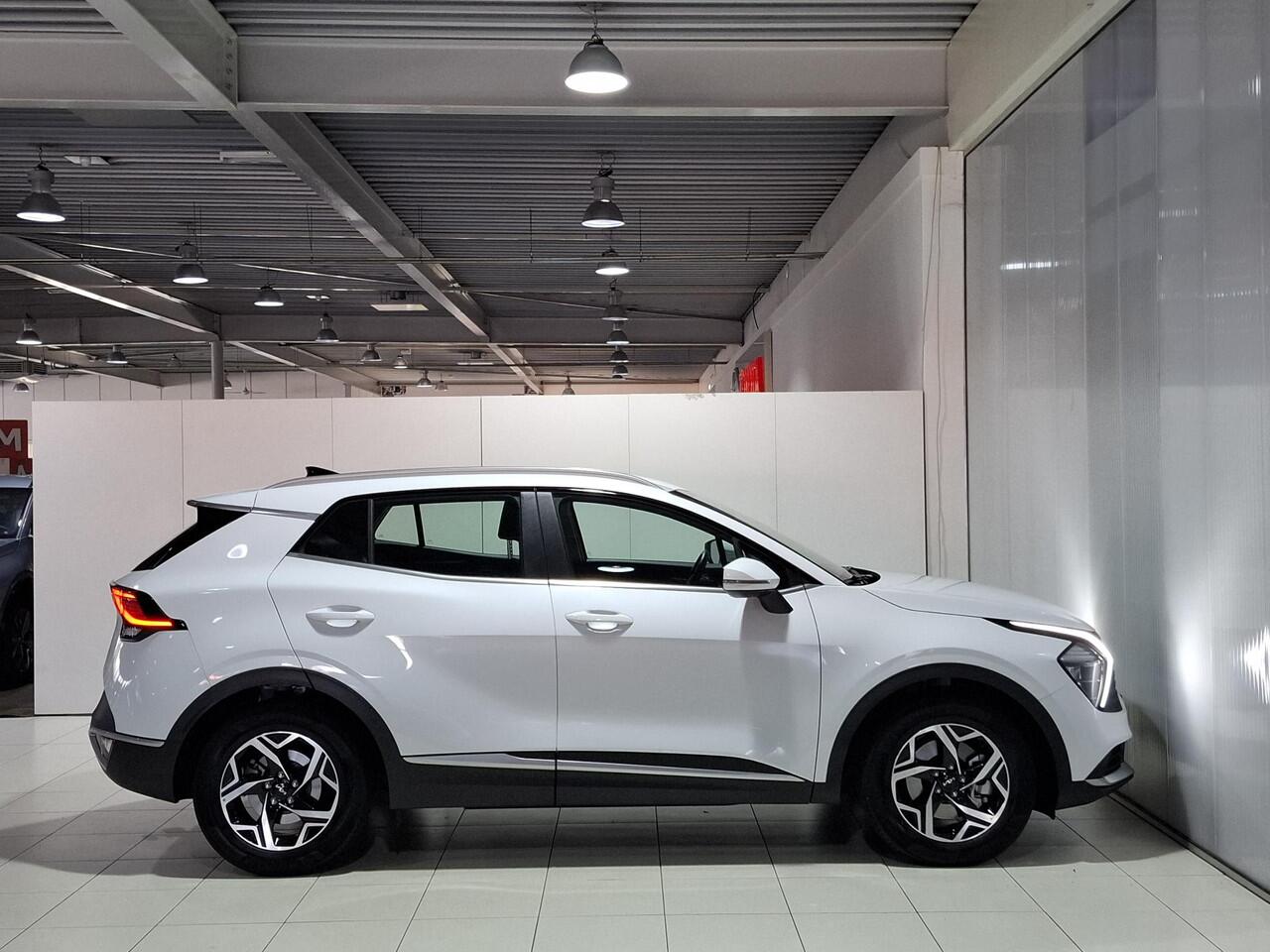 KIA SPORTAGE 1.6 T-GDi MHEV ComfortLine Incl. Trekhaak, 1.510 Trekgewicht, Apple Carplay/Android Auto, Navigatie, Camera.