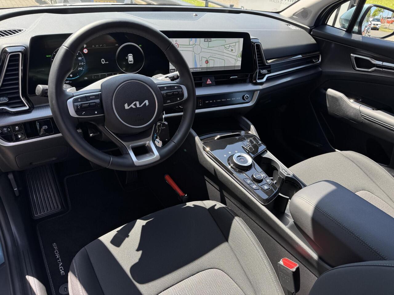 KIA SPORTAGE 1.6 T-GDi Plug-in Hybrid AWD DynamicLine SoH 99% NL-Auto, Nieuwstaat!