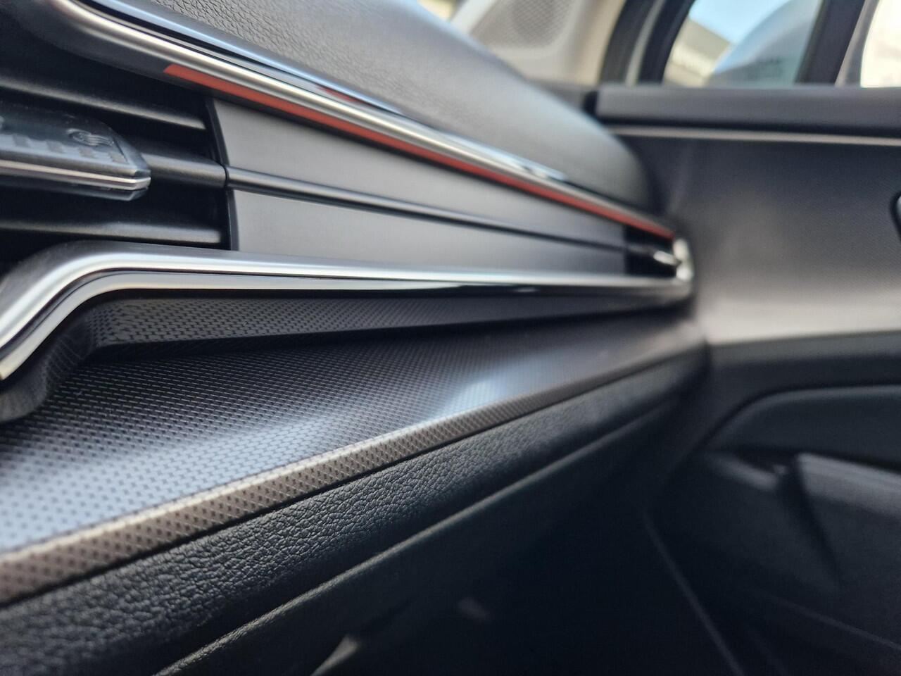 KIA SPORTAGE 1.6 T-GDi Plug-in Hybrid AWD DynamicPlusLine | Mooie LMV | Adapt. Cruise | Elektr. Voorstoelen | Stoel- en Stuurverwarming | Pano Schuif/Kanteldak |