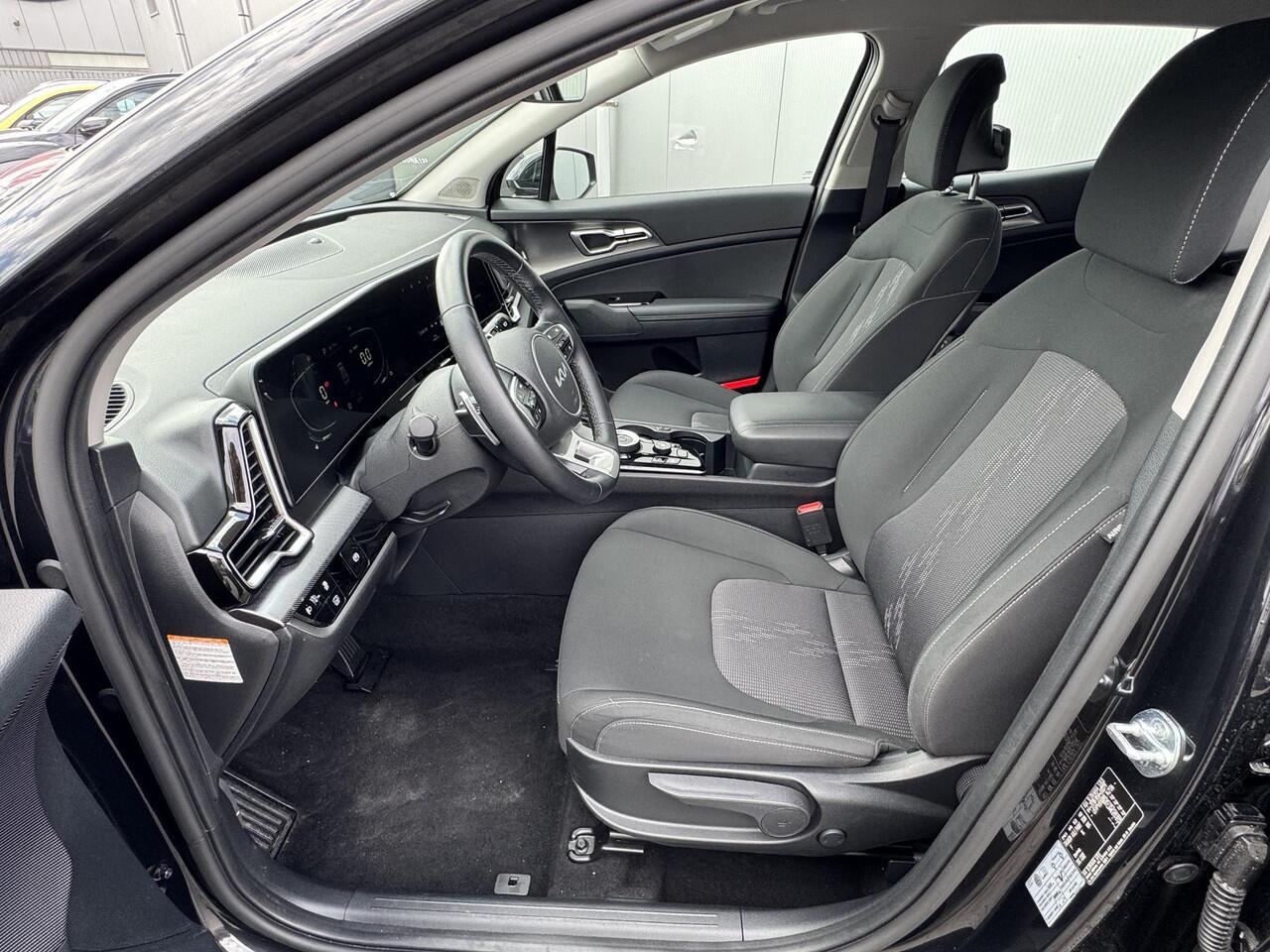 KIA SPORTAGE 1.6 T-GDi Hybrid DynamicLine Automaat / garantie t/m 31-01-2027 / 1.650 KG Trekgewicht / Navigatie / Camera / Cruise Control Adaptief / Apple Carplay Android / Led verlichting (compleet)