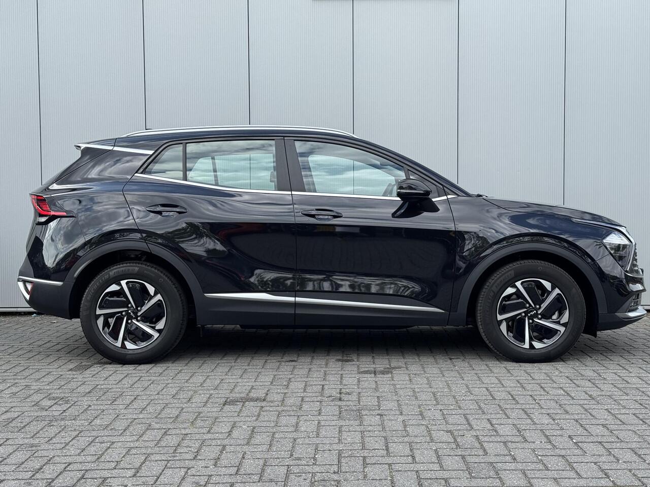 KIA SPORTAGE 1.6 T-GDi Hybrid DynamicLine Automaat / garantie t/m 31-01-2027 / 1.650 KG Trekgewicht / Navigatie / Camera / Cruise Control Adaptief / Apple Carplay Android / Led verlichting (compleet)