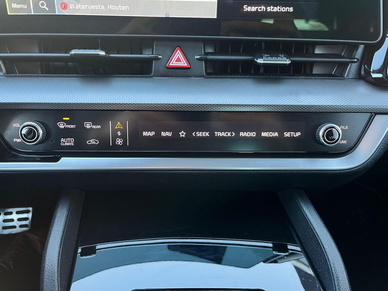 KIA SPORTAGE 1.6 T-GDi Plug-in Hybrid AWD GT-Line Unieke Velgen, Afneembare trekhaak, Zwart afgewerkt, BTW-Auto, Schuif/Kanteldak, Enz...