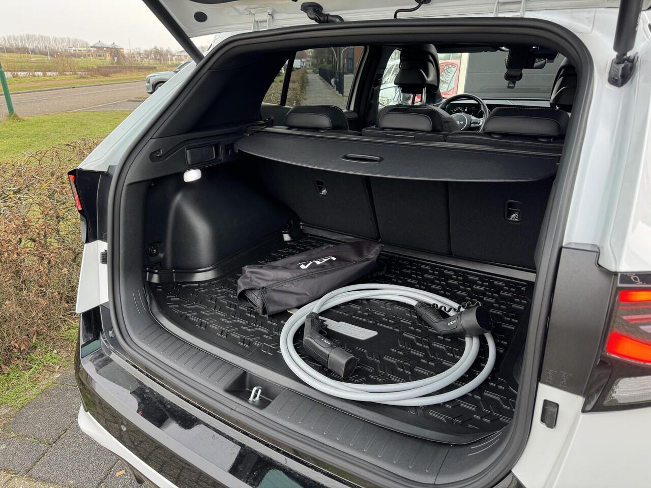 KIA SPORTAGE 1.6 T-GDi Plug-in Hybrid AWD GT-Line Unieke Velgen, Afneembare trekhaak, Zwart afgewerkt, BTW-Auto, Schuif/Kanteldak, Enz...