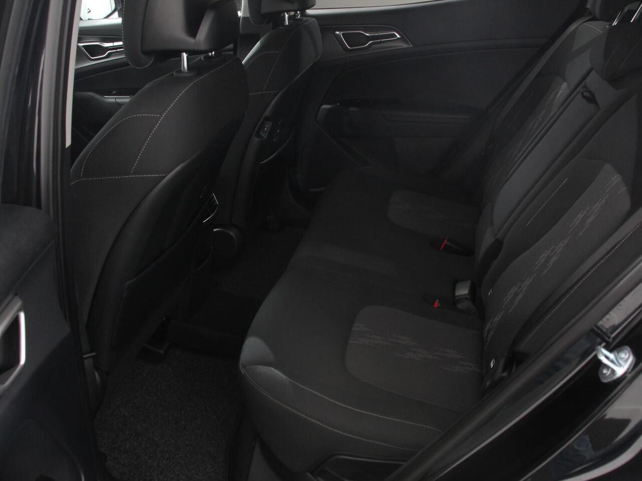 KIA SPORTAGE 1.6 T-GDi 265pk Plug-in Hybrid AWD DynamicLine Navigatie Apple Carplay/Android Auto Climate Canotrol Camera Stoelverwarming