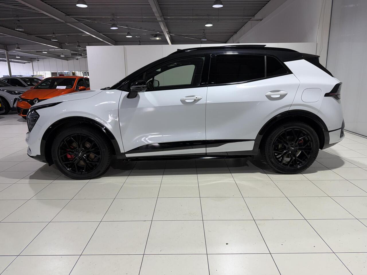 KIA SPORTAGE 1.6 T-GDi Hybrid GT-PlusLine 19 inch, All season, NL Auto, Schuif kantel dak, Stoel en stuur verwarming, Stoel verkoeling, Apple Carplay/Android Auto, Camera.