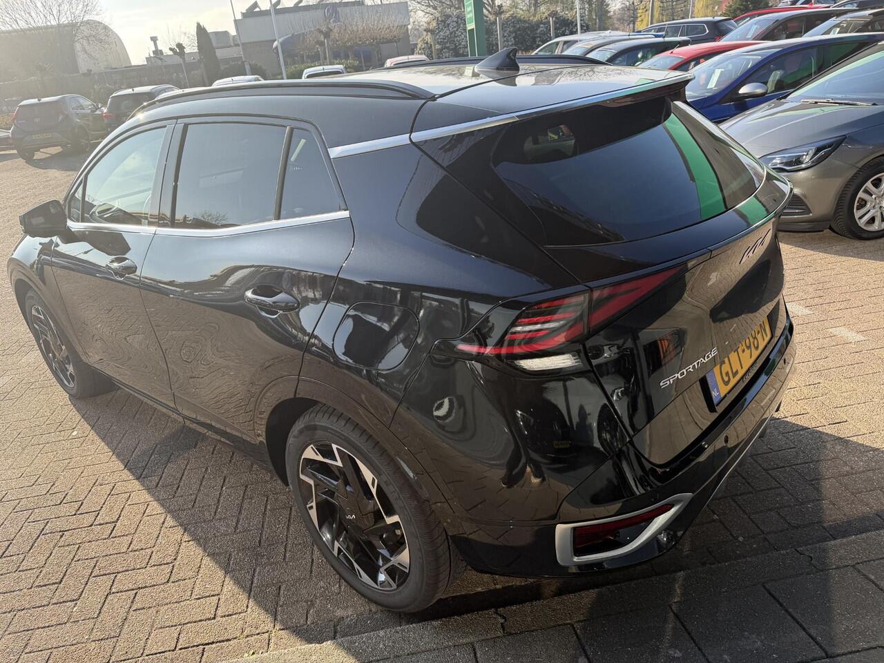 KIA SPORTAGE 1.6 T-GDi Plug-in Hybrid AWD GT-PlusLine AWD | 360 GRADEN CAMERA | ELEKTRISCH VERSTELBARE STOELEN | STOELVERWARMING | STUURVERWARMING | STUURKOELING | PANORAMADAK | NAVIGATIE | LED | DODEHOEK DETECTIE | APPLE CARPLAY / ANDROID AUTO | ADAPTIEVE CRUISECONTR