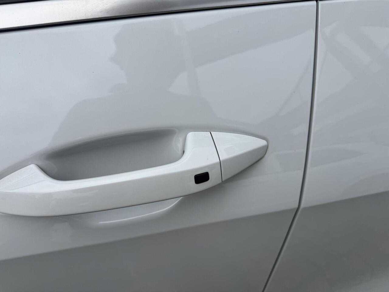 KIA SPORTAGE 1.6 T-GDi Hybrid GT-Line | Nieuwe Auto | Schuif/Kanteldak | Stoel/Stuurverwarming | Apple Carplay/Android Auto | Enz...