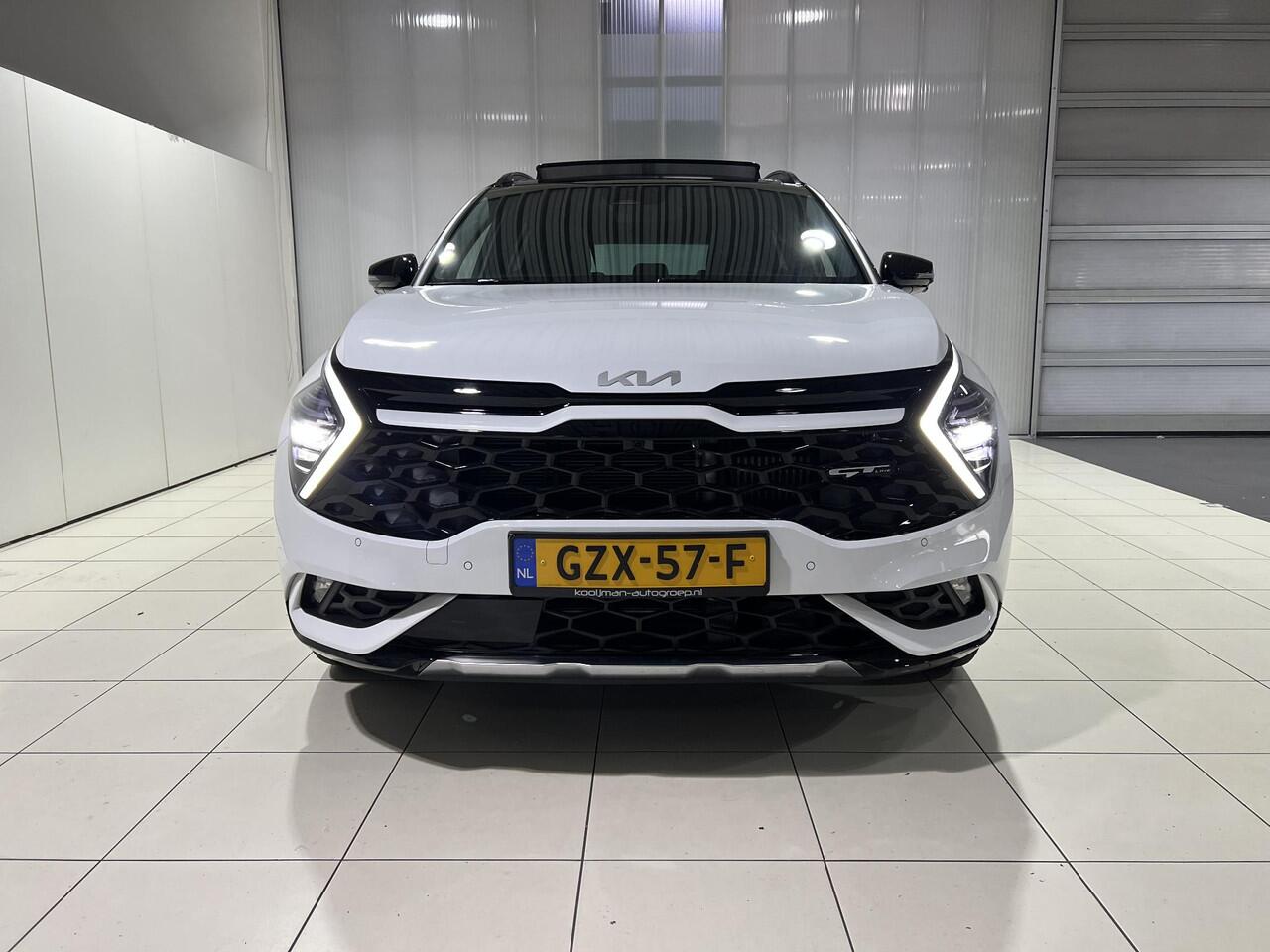 KIA SPORTAGE 1.6 T-GDi Hybrid GT-PlusLine NL auto, Apple Carplay/Android Auto, Schuif / kantel dak, Navigatie, Camera.