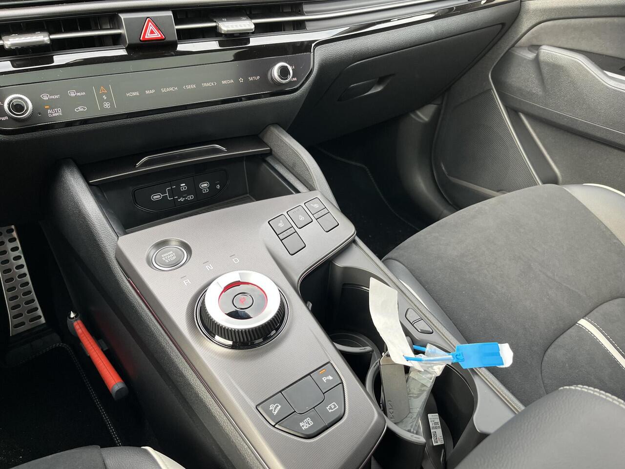 KIA SPORTAGE 1.6 T-GDi Hybrid GT-Line | Panoramaschuifdak | Stuurwielverwarming | Matrix LED | Head-up display | Stoelverwarming | GT-Line | Elektrisch verstelbare voorstoelen |