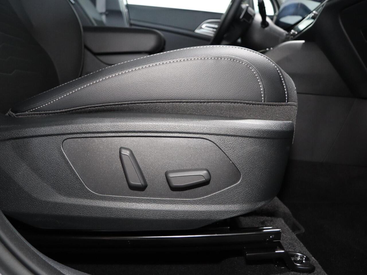 KIA SPORTAGE 1.6 T-GDi Plug-in Hybrid AWD DynamicPlusLine | Panoramadak | Matrix LED Koplampen | Stoel/Stuurverwarming | Keyless Go | Elektrisch verstelbare voorstoelen