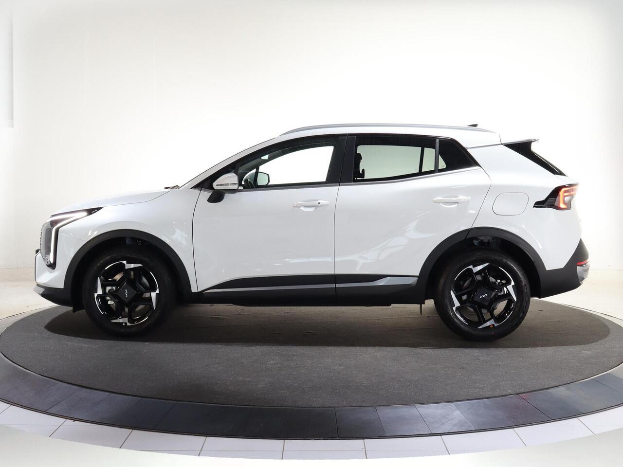 KIA SPORTAGE 1.6 T-GDi Hybrid DynamicLine | Achteruitrijcamera | Privacy glass | Stuurwielverwarming | Elektrisch verstelbare voorstoelen | Stoelverwarming voor en achter |