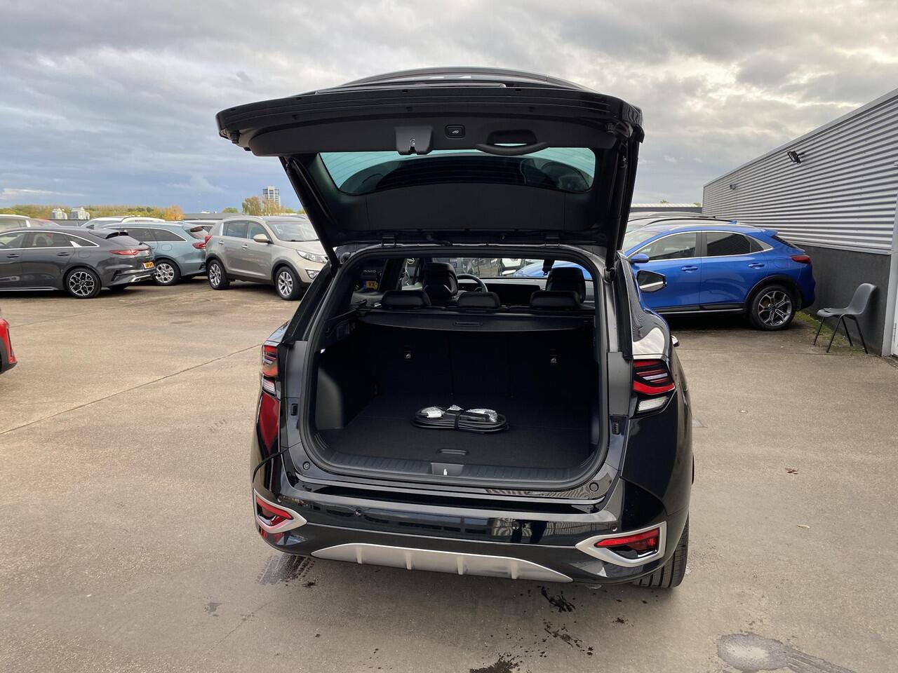 KIA SPORTAGE 1.6 T-GDi Plug-in Hybrid AWD GT-Line NIEUW GEREGISTREERD VOORDEEL! Elektrisch schuif-/kanteldak, 360" CAMERA, Stoel- & Stuurwiel verwarmd, Dodehoekdetectie,