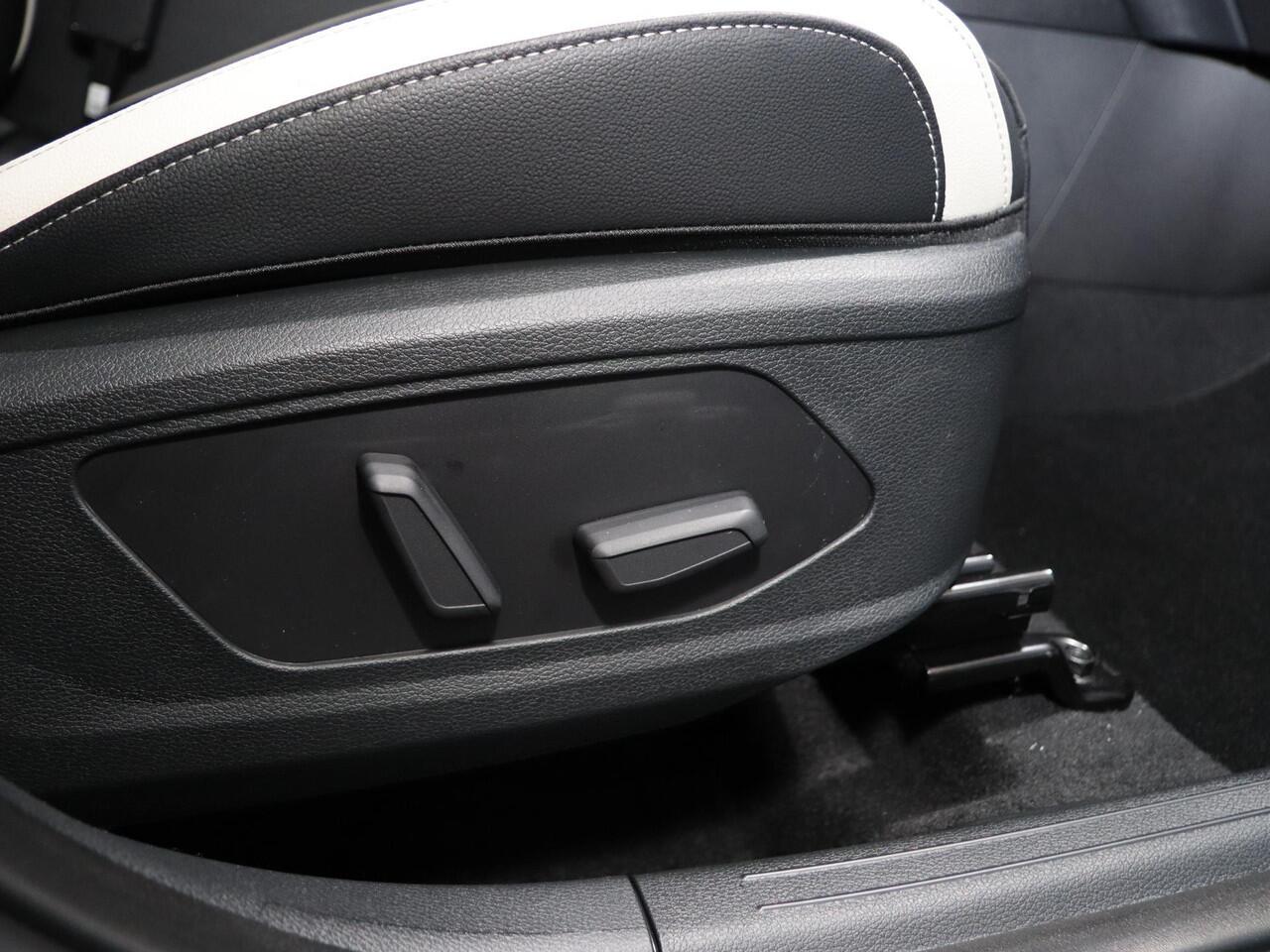 KIA SPORTAGE 1.6 T-GDi Hybrid GT-Line | Panoramaschuifdak | Dodehoekassistentie | Head-up display | Privacy glass | Stuurwielverwarming | Full LED matrix |