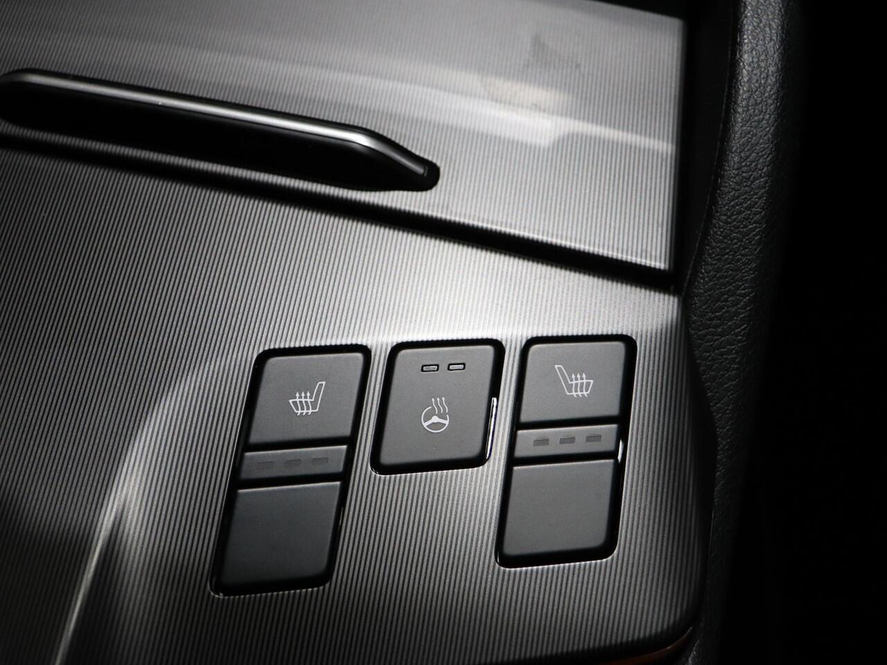 KIA SPORTAGE 1.6 T-GDi Hybrid GT-Line | Panoramaschuifdak | Dodehoekassistentie | Head-up display | Privacy glass | Stuurwielverwarming | Full LED matrix |