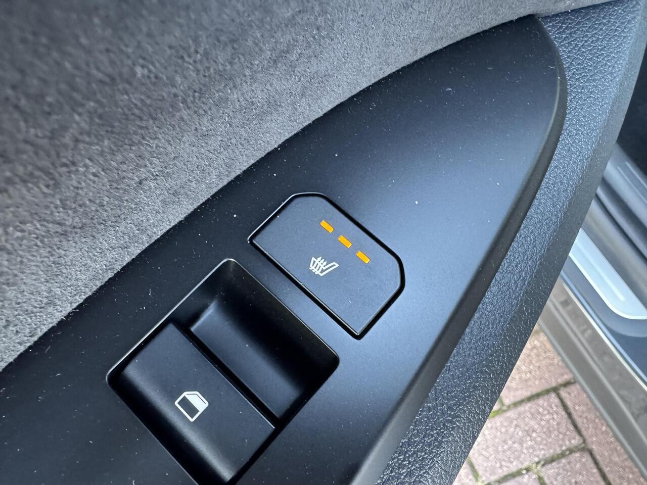 KIA SPORTAGE 1.6 T-GDi Hybrid GT-Line Demo Korting!, Schuif/Kanteldak, Dodehoek, Stoel/Stuurverwarming, Enz...