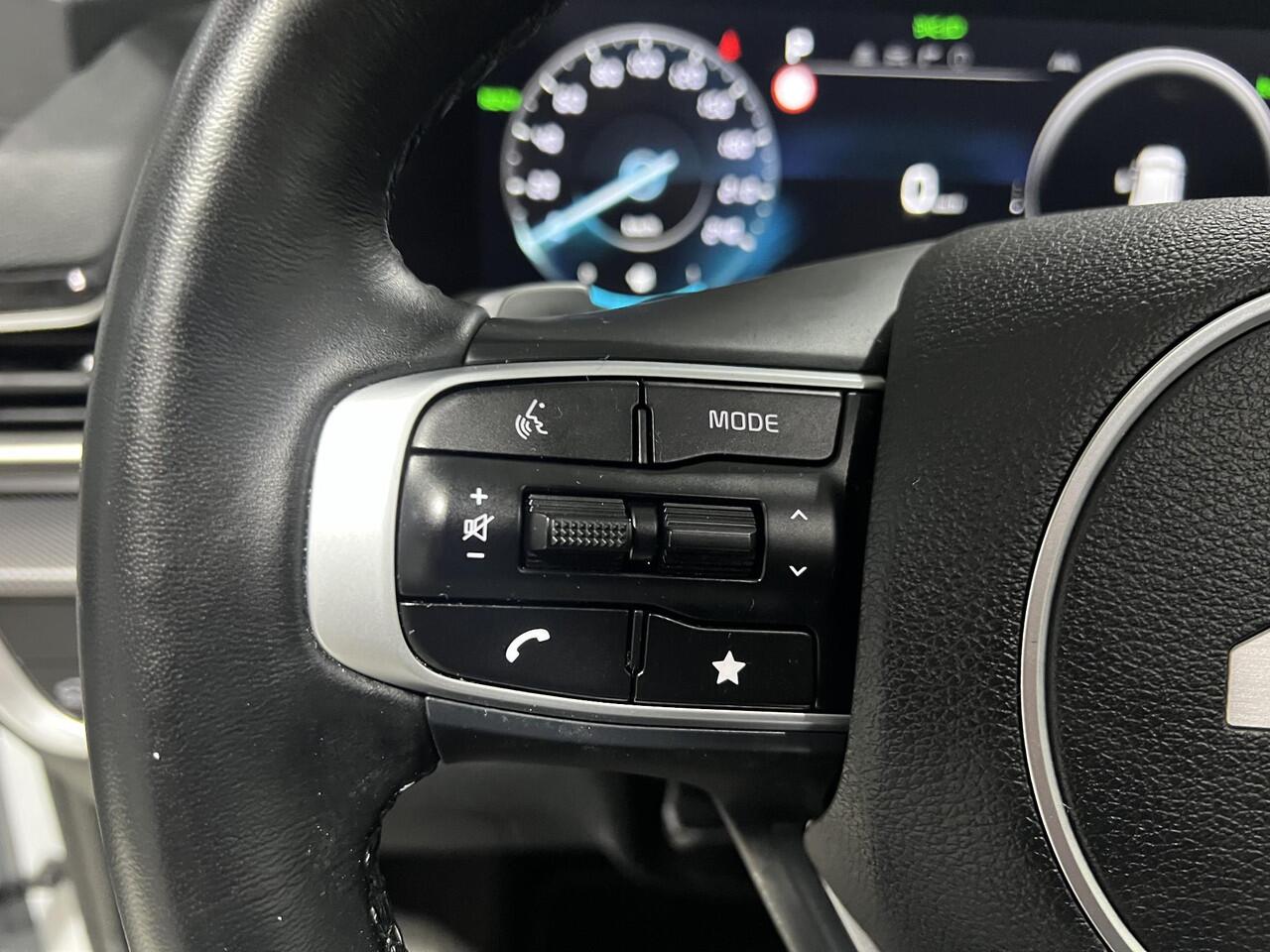 KIA SPORTAGE 1.6 T-GDi Hybrid GT-PlusLine NL auto, Apple Carplay/Android Auto, Schuif / kantel dak, Navigatie, Camera.