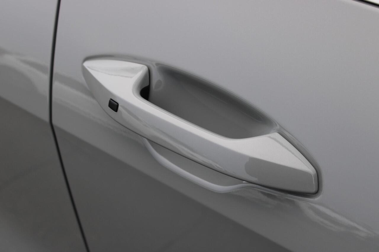 KIA SPORTAGE 1.6 T-GDi Plug-in Hybrid DynamicLine AWD DIRECT LEVERBAAR!! Rijklaarprijs!!