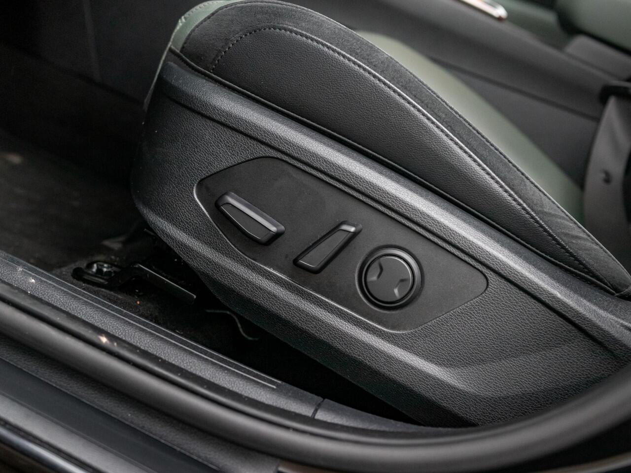 KIA SPORTAGE 1.6 T-GDi Plug-in Hybrid AWD Dark Edition l Stoel Stuur Verwarming l Camera l Navigatie l El. Stoelen