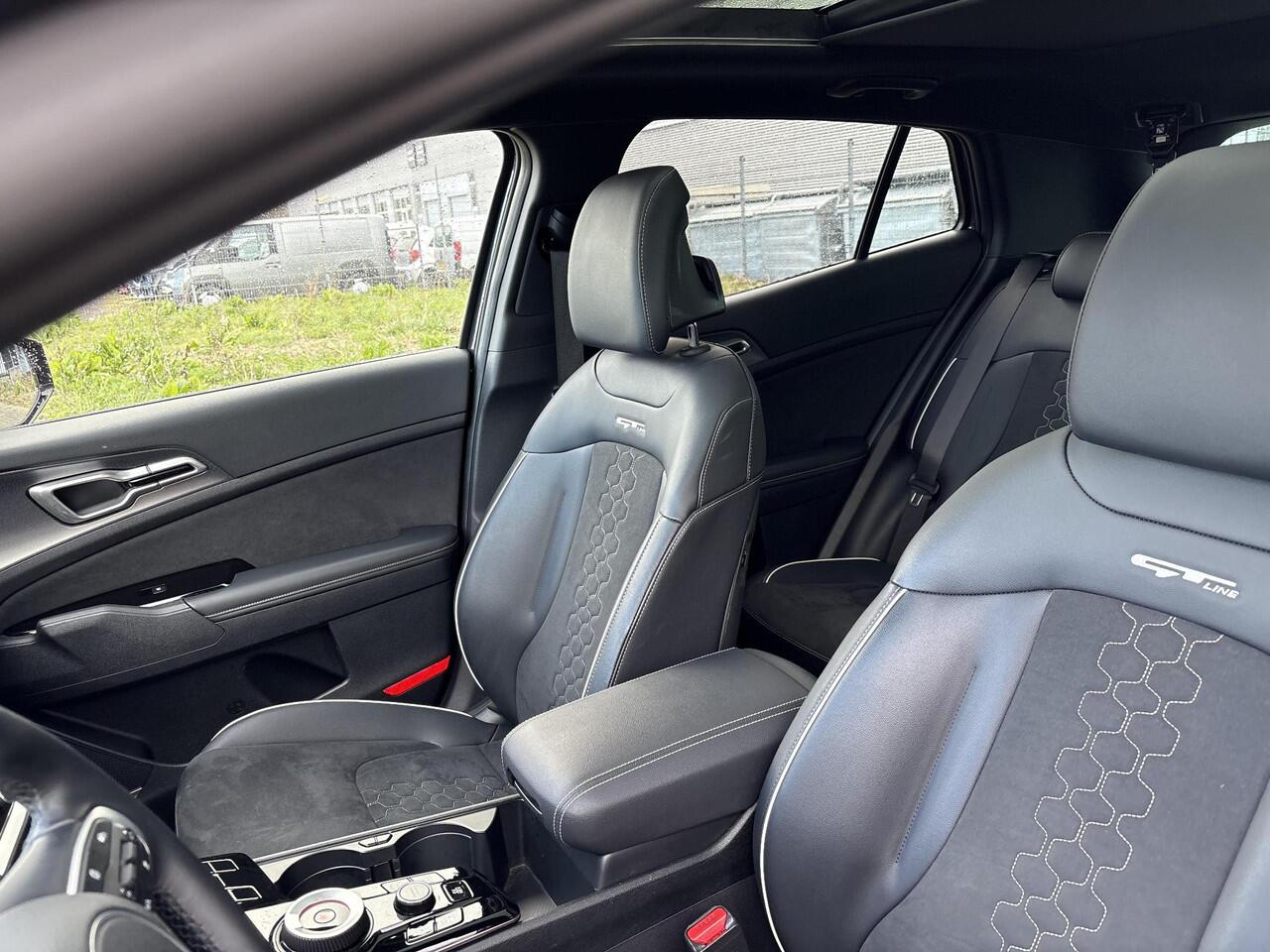 KIA SPORTAGE 1.6 T-GDi Plug-in Hybrid AWD GT-Line 4WD | Navigatie | Camera |