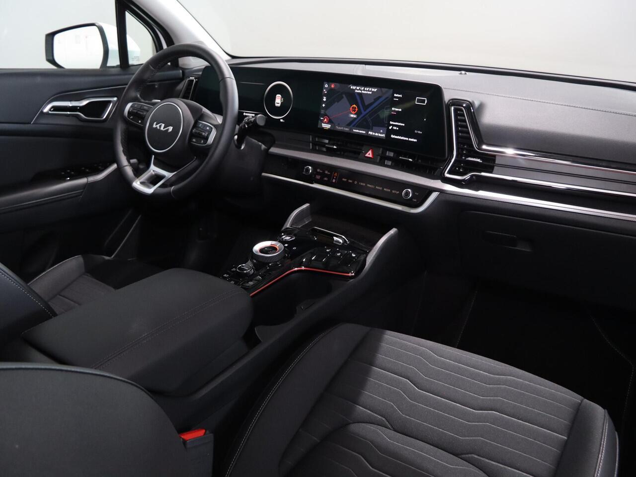 KIA SPORTAGE 1.6 T-GDi Plug-in AWD DynamicPlusLine | Panoramaschuifdak | Matrix LED-koplampen | Dodehoekassistentie | Stuurwielverwarming | Stoelverwarming vóór en achter |