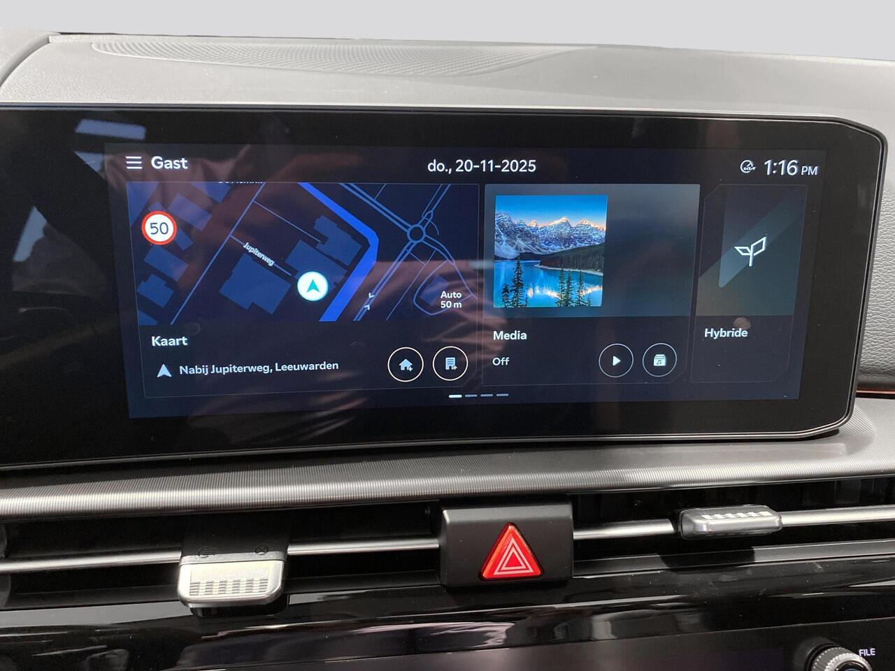 KIA SPORTAGE 1.6 T-GDi Hybrid DynamicPlusLine | Panoramaschuifdak | Stuurwielverwarming | Matrix LED| Dodehoekassistentie | 18" LM velgen | Stoelverwarming vóór en achter |